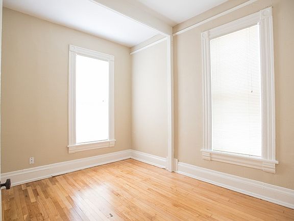 4th image of 2500 N Bartlett Ave #1702