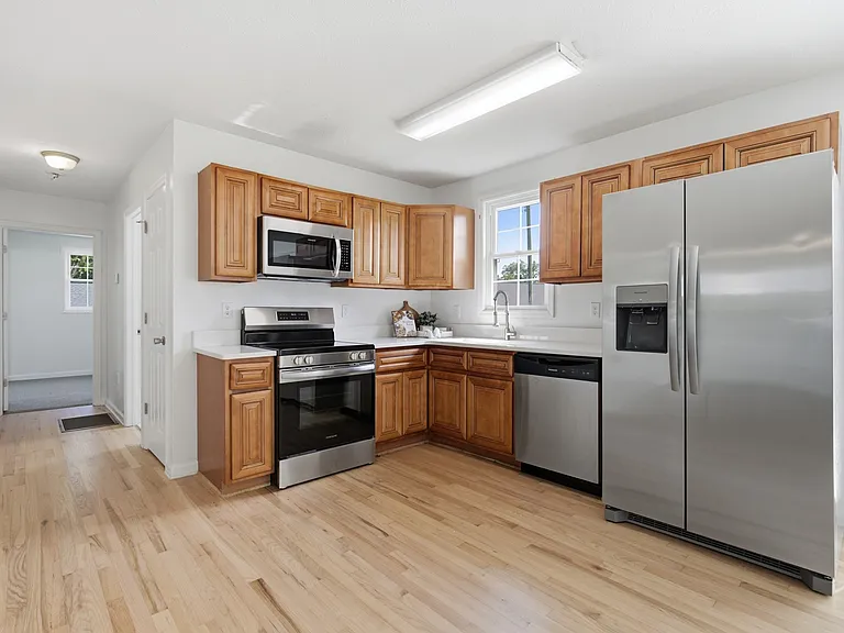 305 Becklea Dr — Photo 9