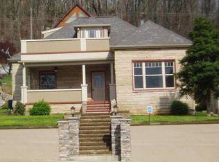 1788 Lake Barkley Dr, Kuttawa, KY 42055
