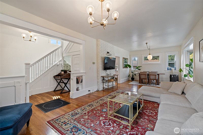 4th image of 3516 N Proctor Street
