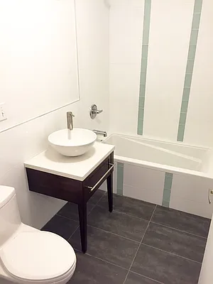 Rented by Rapid Realty Cobble Hill | media 28