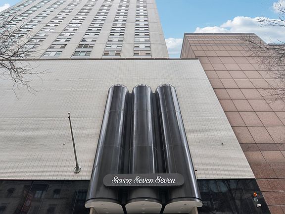 3rd image of 777 N Michigan Ave APT 2906