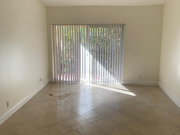 5th image of 10741 Cleary Blvd Floor 3