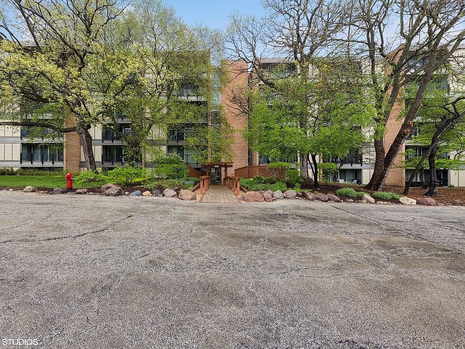 1st image of 6000 Oakwood Dr APT 3B