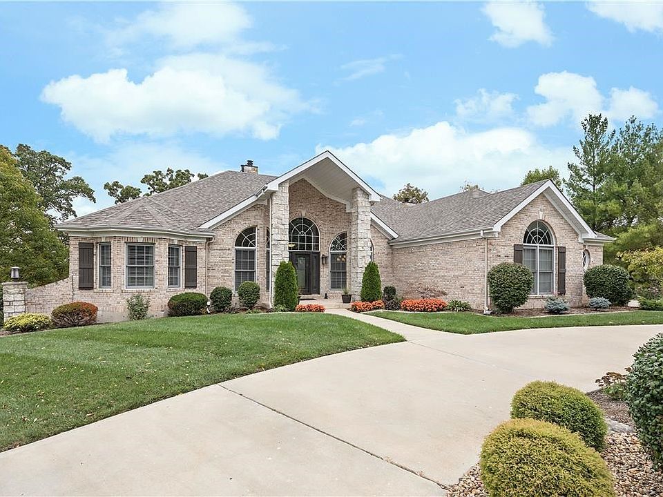 430 Charlemagne Dr, Lake Saint Louis, MO 63367 Zillow