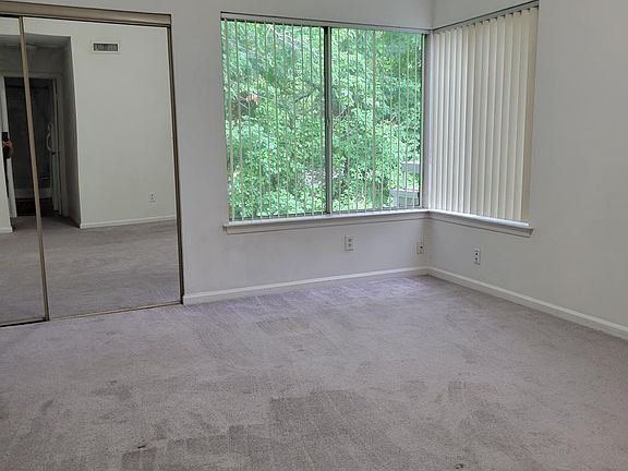 Lg bedroom