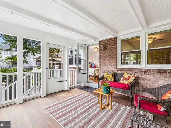 405 E Custis Ave, Alexandria, VA 22301