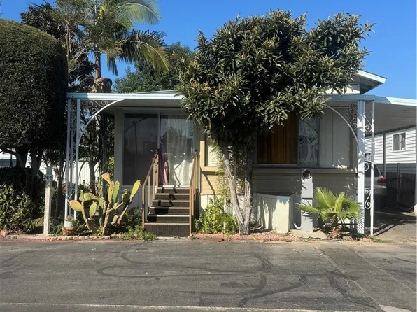 205 Emerald Ln #205, Santa Ana, CA 92703