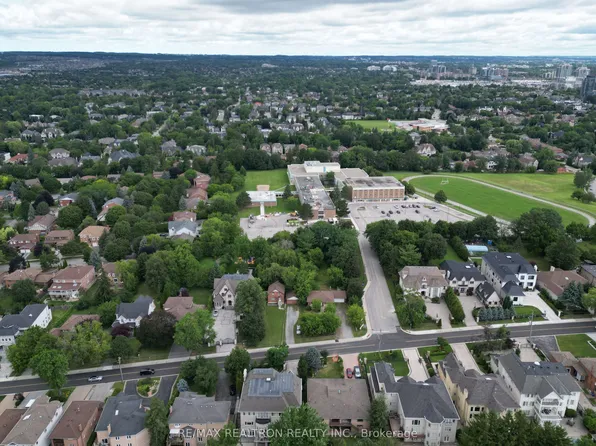108 Garden Ave, Richmond Hill, ON L4C 6M1
