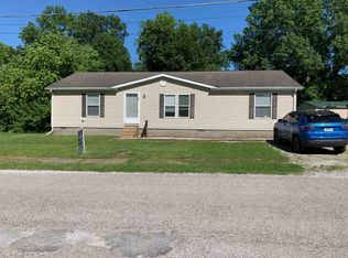 225 N Thomas St, Shelburn, IN 47879
