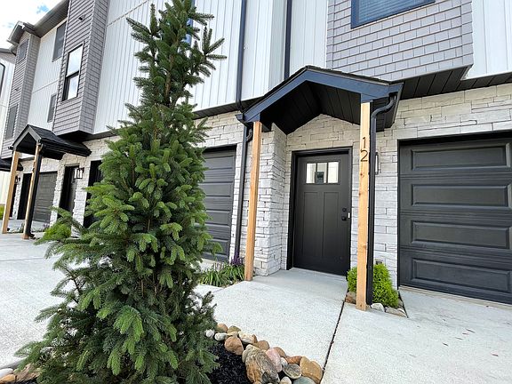 3rd image of 56 Chantilly Park Ln