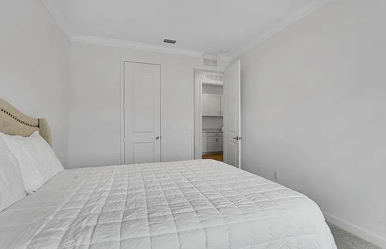 601 Hookline Cir — Photo 28
