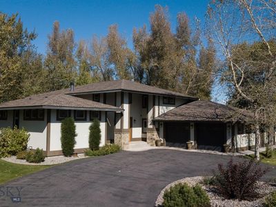 271 Milky Way Dr, Bozeman, MT, 59718