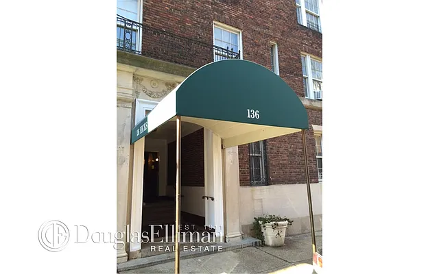 Rented by Douglas Elliman | media 17