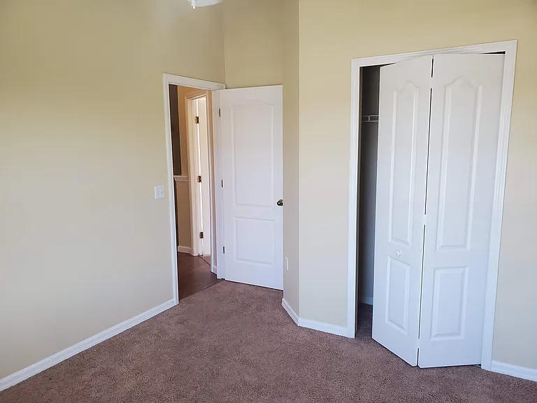 12722 Evington Point Dr — Photo 17