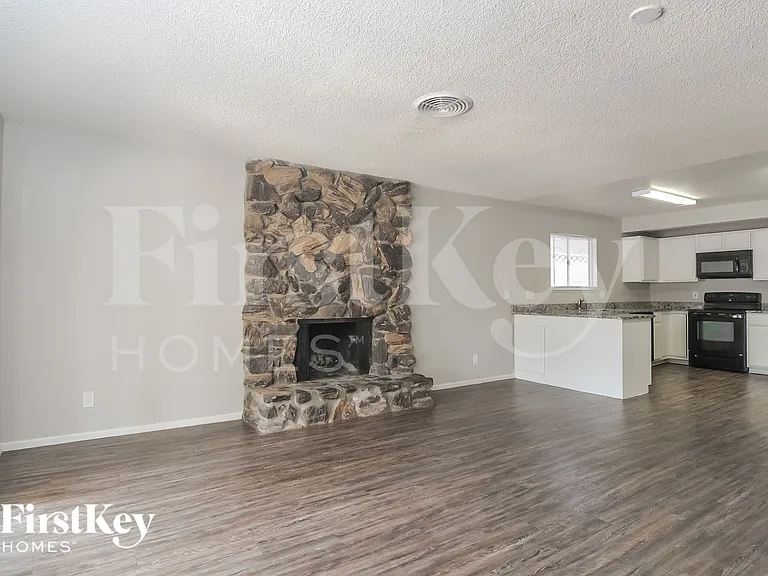 4071 Oakhill Ave — Photo 5