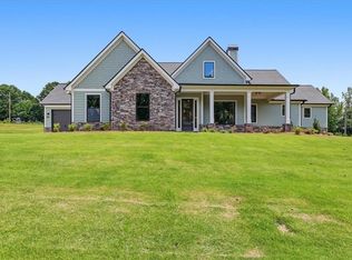 105 Maney Dr, Statham, GA 30666