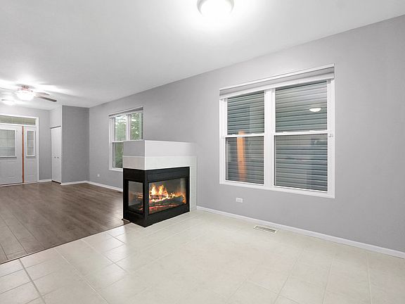 4th image of 2356 Woodhill Ct