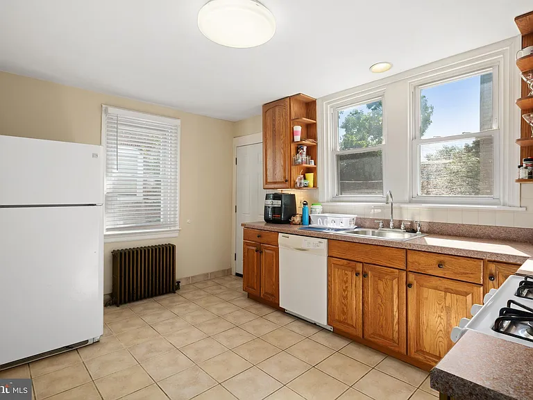 315 Rector St — Photo 5