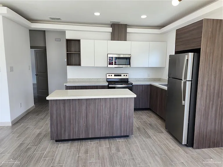 3600 Frio Ave #2 — Photo 5