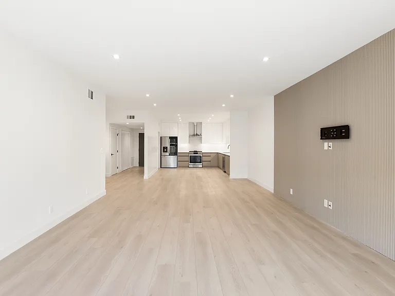 10630 Wilkins Ave — Photo 15