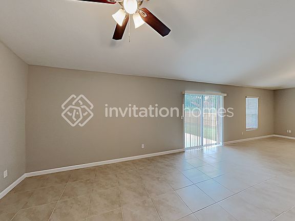 4th image of 732 SE Thornhill Dr
