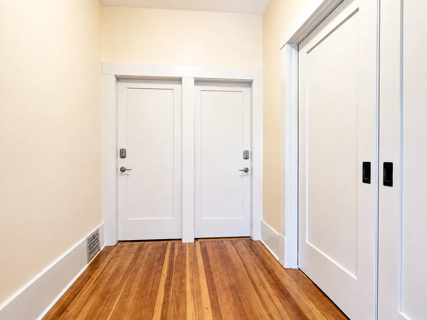 632 Hillside Ave — Photo 4