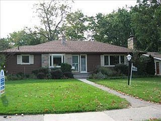 2nd image of 2868 Lake Dr SE