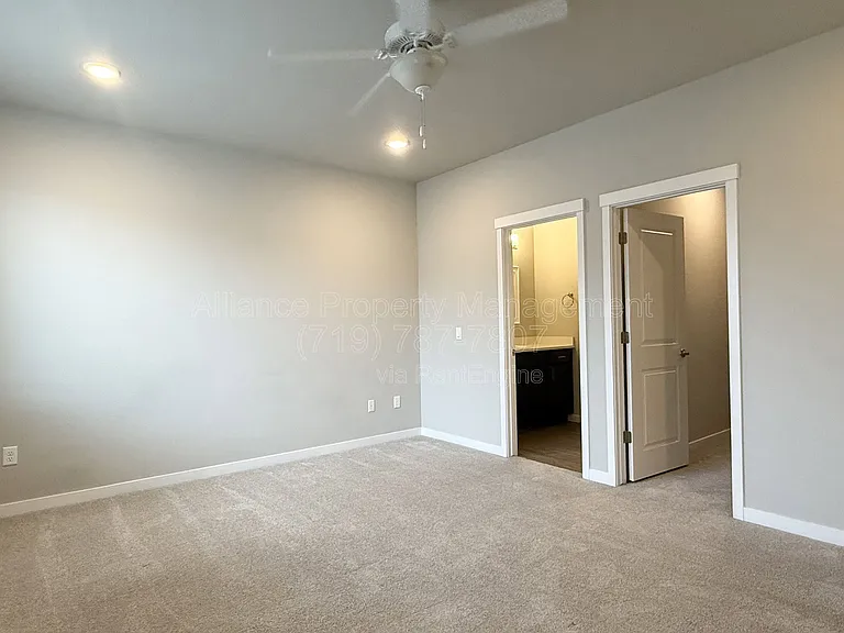 5424 Carvel Grv — Photo 24