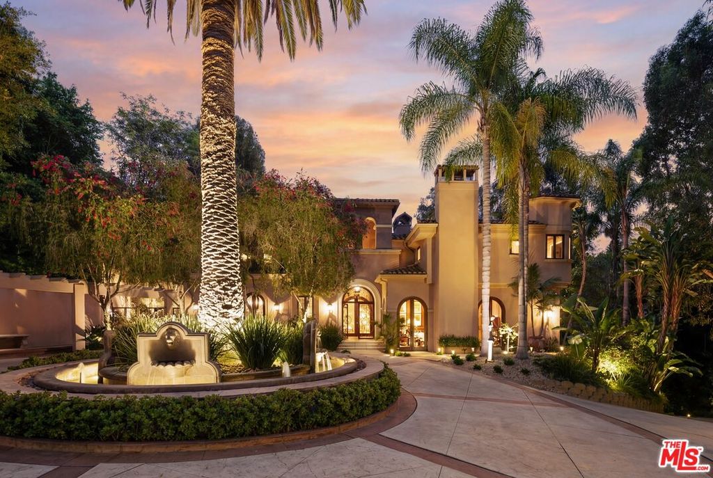 Apartment in Beverly Hills, Sherman Oaks