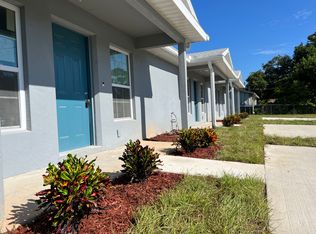 5218 4th St, Orlando, FL 32810