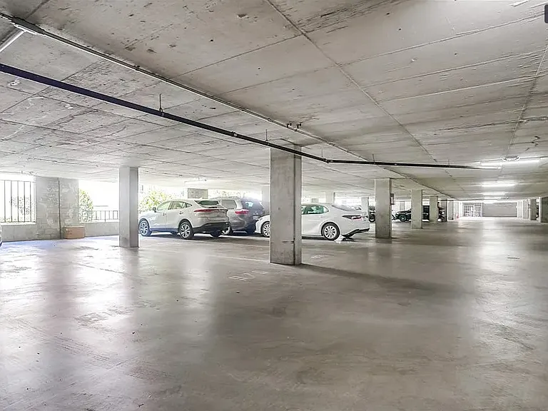 Parking Garage