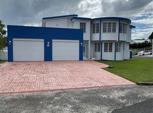 13 Paraaso, Rio Grande, PR 00745