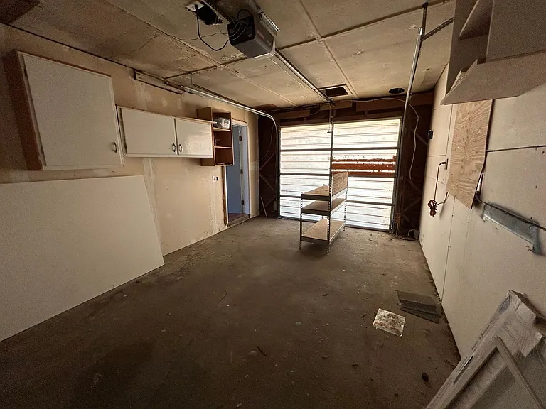 117 W Adams Ave — Photo 65