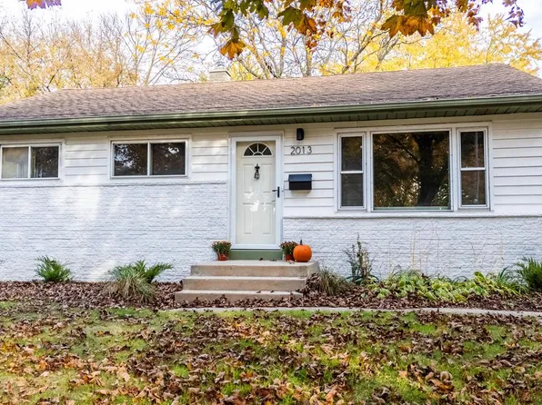 2013 Parkfield DRIVE, West Bend, WI 53090