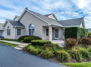 831 Havenshire Rd, Naperville, IL 60565