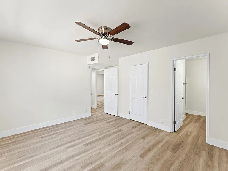 1418 Glenwood — Photo 15