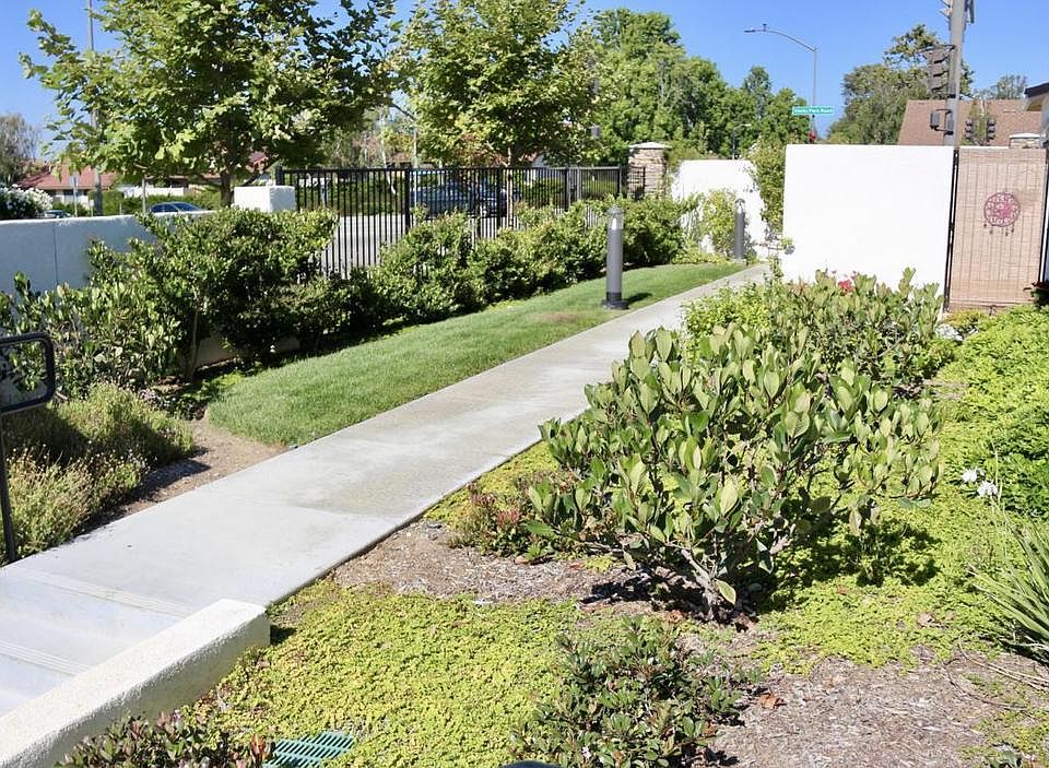1st image of 62 Secret Hollow Ln