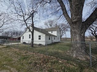 7114 Davis Creek Rd, Junction City, KS 66441