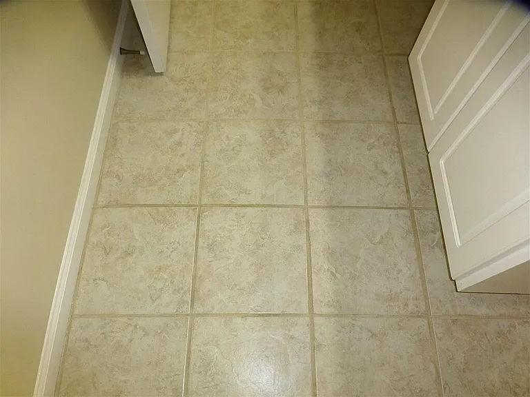 7024 Reagan Cir — Photo 10