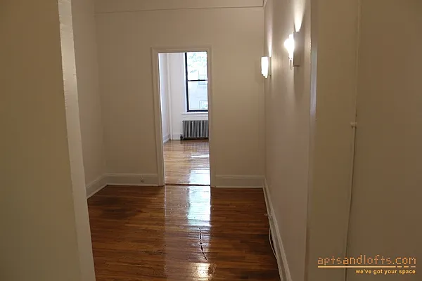 Rented by aptsandlofts.com | media 15