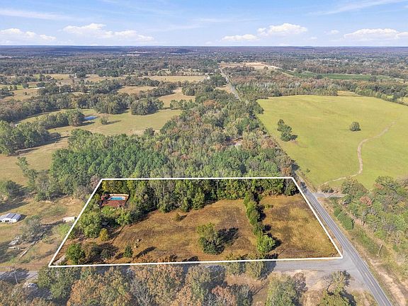 2nd image of 131 Daugherty Hill Rd