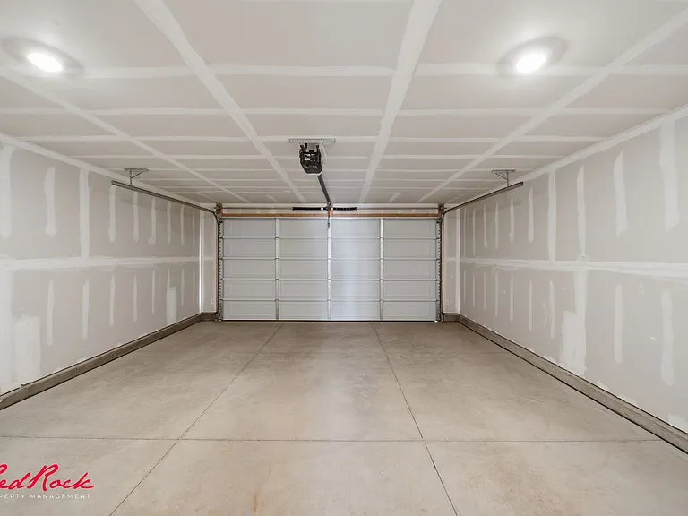 2775 E Rushpink Ln — Photo 15