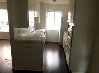 11930 Dorothy St APT 4, Los Angeles, CA 90049