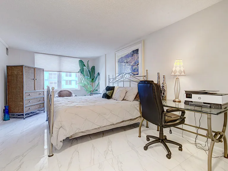 3221 S Ocean Blvd #505 — Photo 16