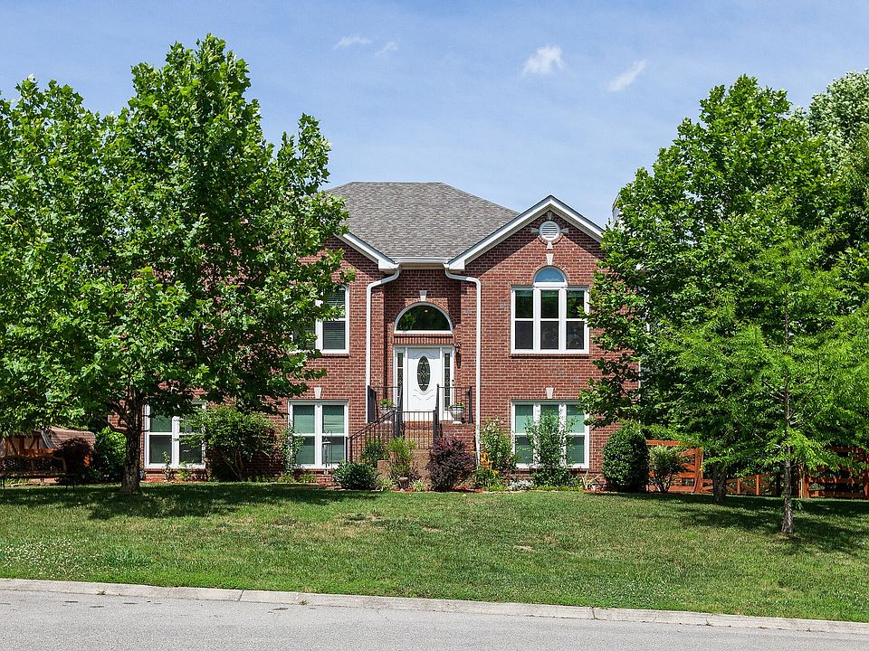 1st image of 100 Wiggins Ct