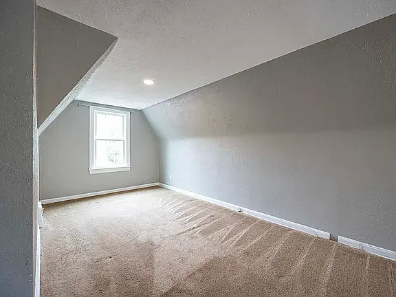 3567 Gridley Rd #UP — Photo 29