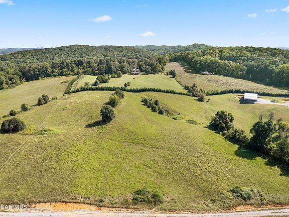 3rd image of 1731 Long Farm Way