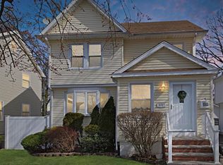 111 Ramblewood Ave, Staten Island, NY 10308