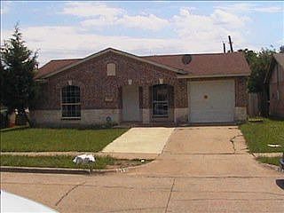 1st image of 510 Parker Cir